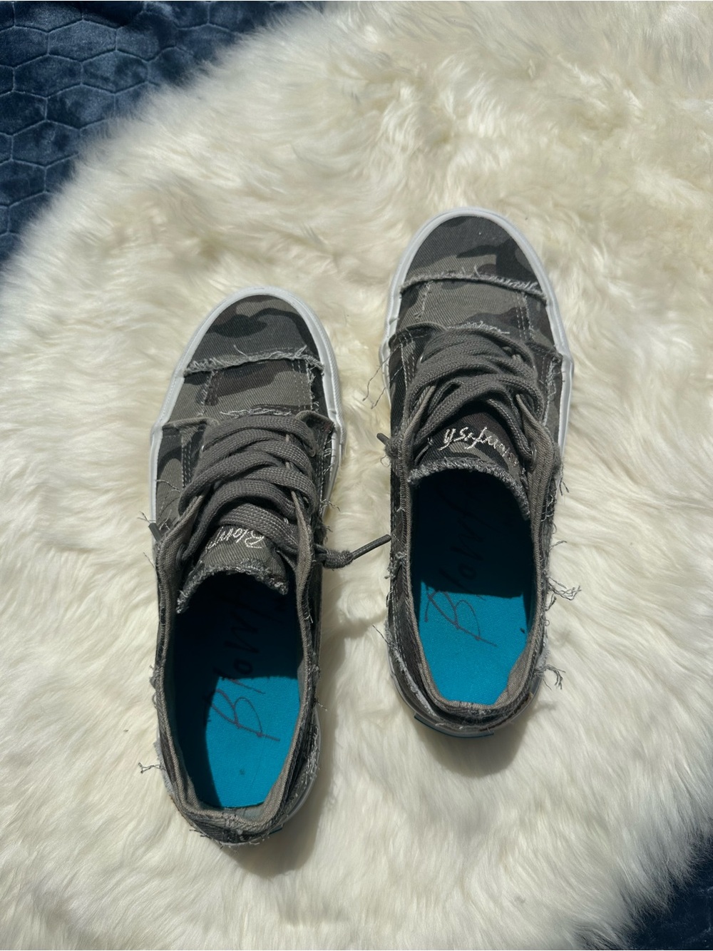 Women’s Casual Camouflage Canvas Sneakers - camo green